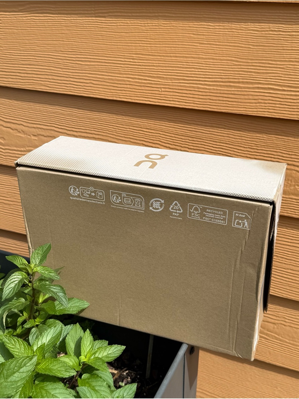 On Running Shoe Box for replacement - Picture 4 of 6